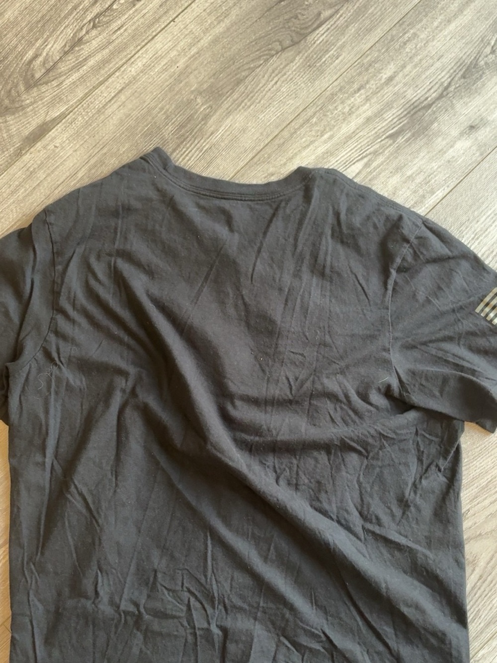 Nike Black LSU Fighting Tigers Graphic Tee with Purple & Gold Crest - Picture 3 of 4